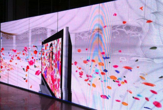 室內(nèi)全彩LED顯示屏的使用注意事項?